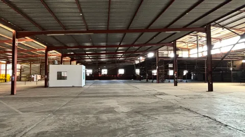 37 FRANS DU TOIT STREET, ROSSLYN EAST, AKASIA, 0200 GT has a 6100m² Industrial Property Available For Sale and To  Let (29)